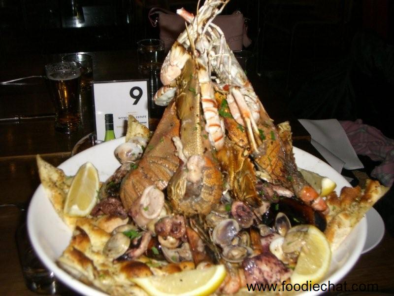 seafood platter.jpg